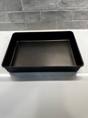 Calphalon Classic Nonstick 9x13-Inch Rectangular Cake Pan